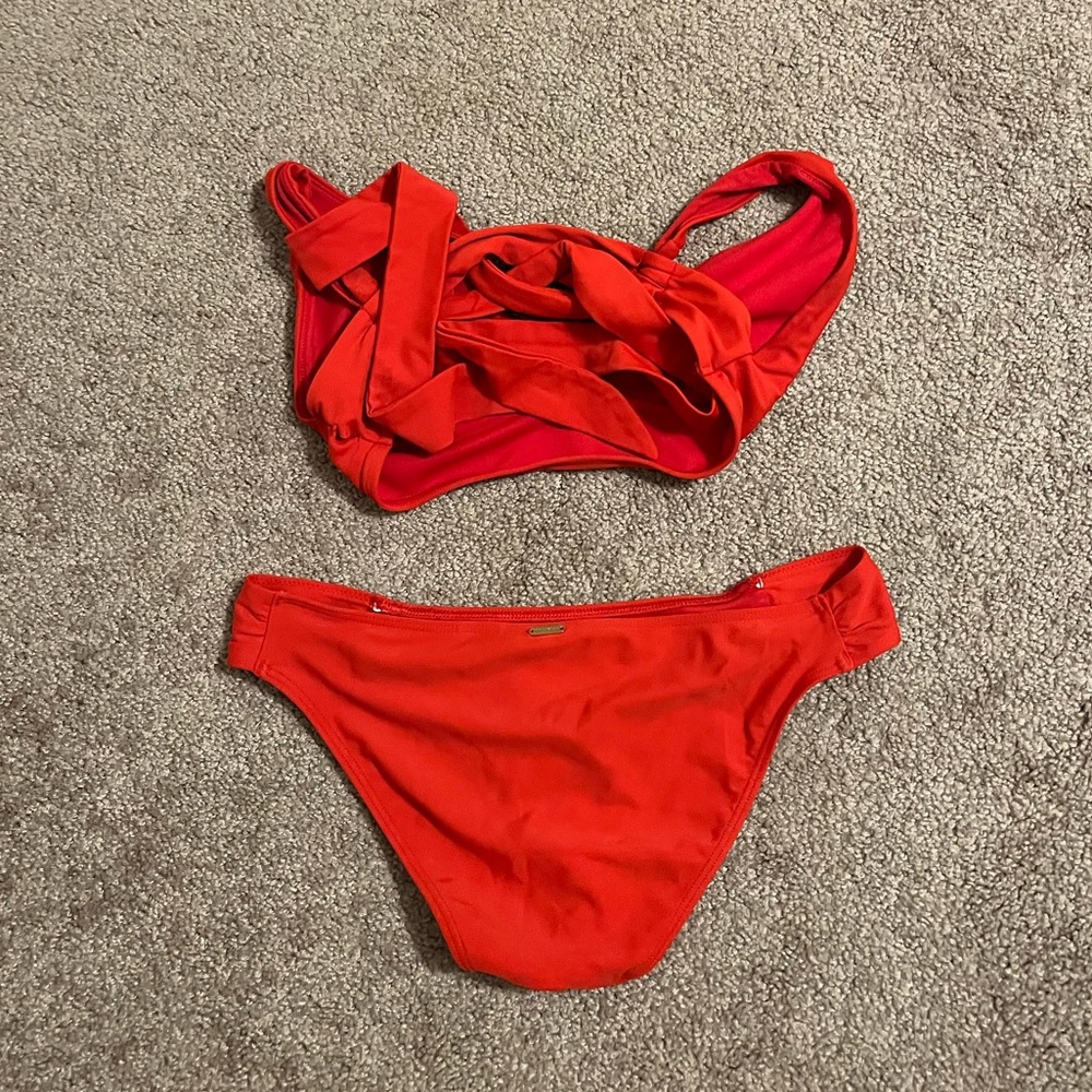 Red Bikini - Picture 2 of 2